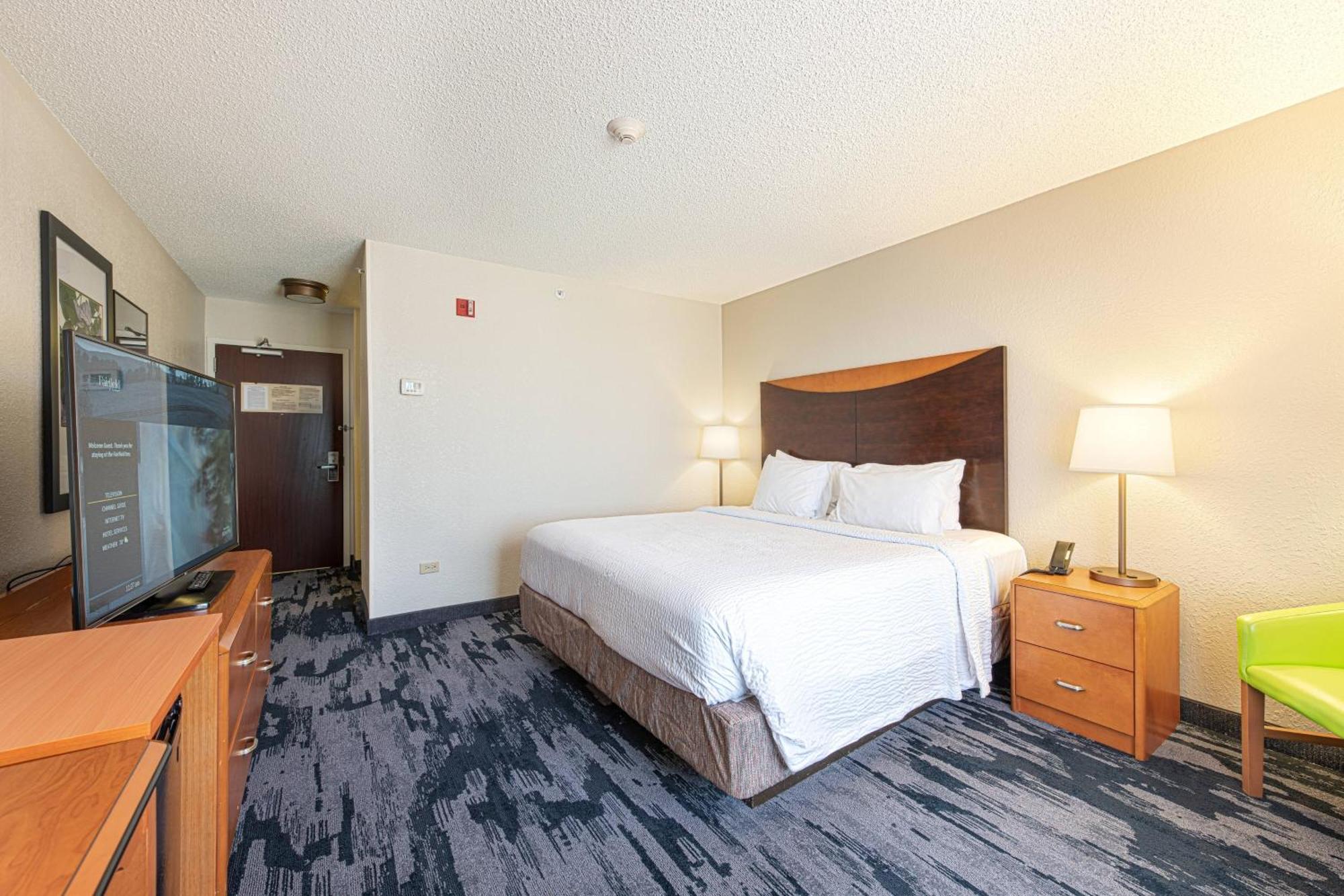 Fairfield Inn & Suites By Marriott Chicago Naperville Exterior photo