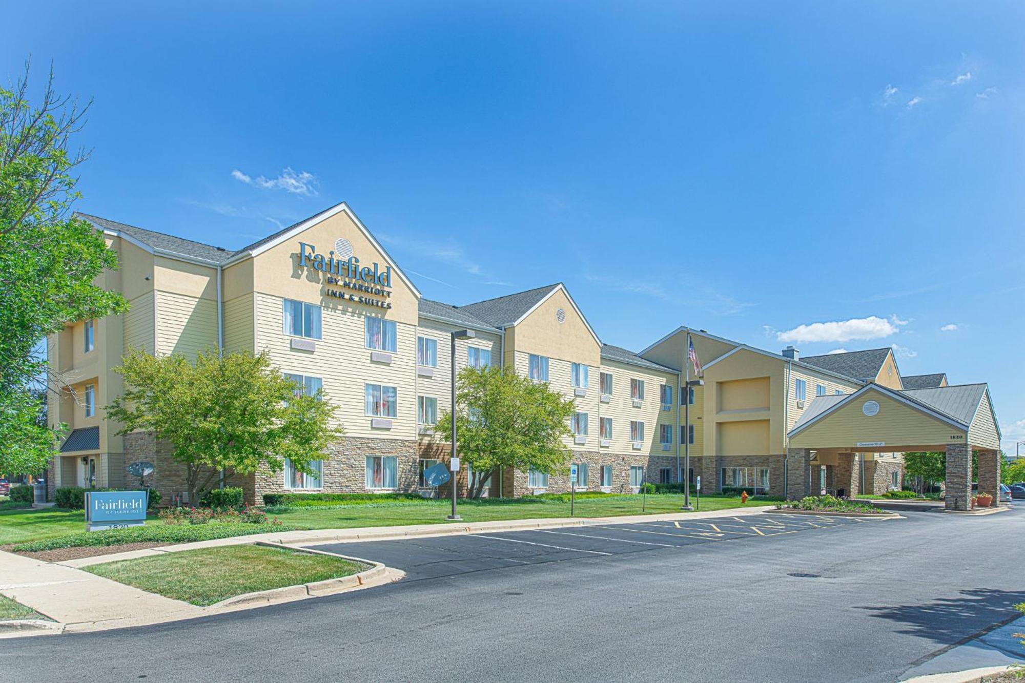 Fairfield Inn & Suites By Marriott Chicago Naperville Exterior photo
