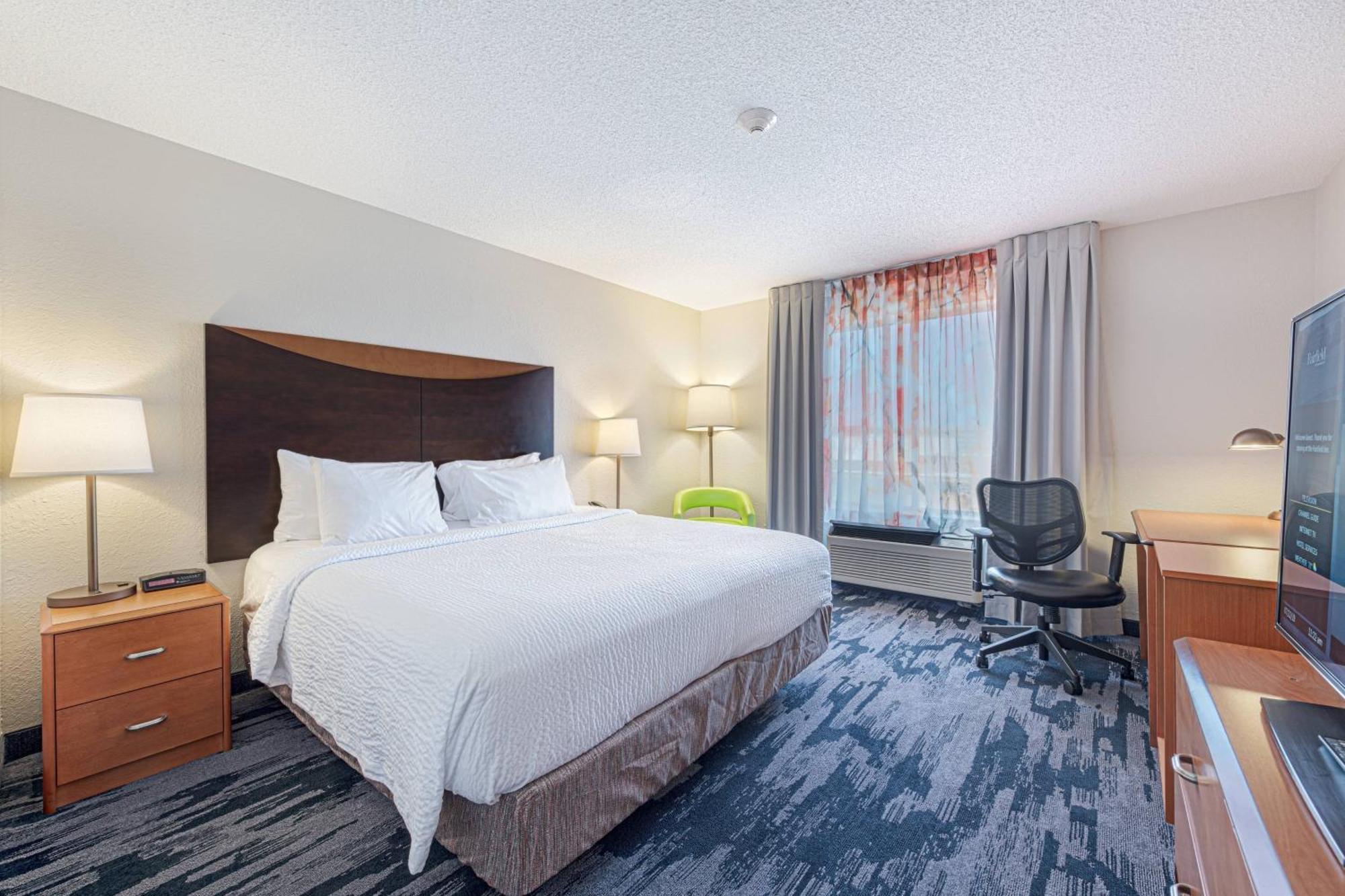 Fairfield Inn & Suites By Marriott Chicago Naperville Exterior photo